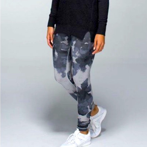 Lululemon Wunder Under Floral Platoon Silver Spoon Gray Leggings Size 6 - Picture 1 of 13
